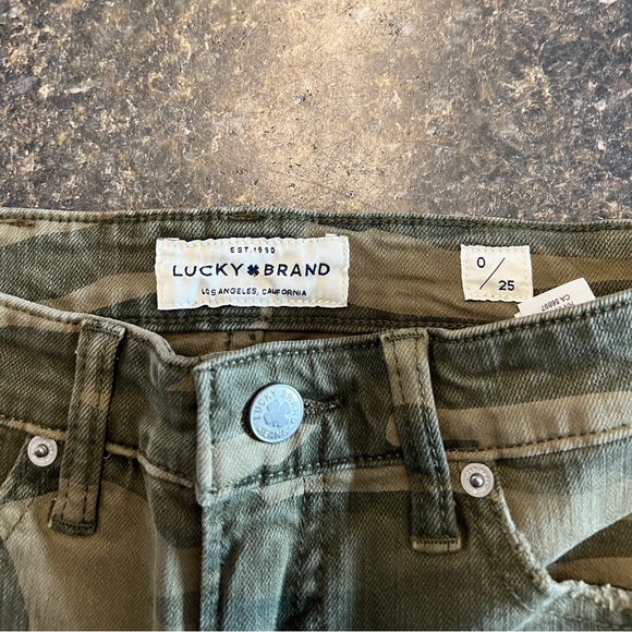 Lucky Brand Bridgette Crop Camo Print jeans - Picture 3 of 5
